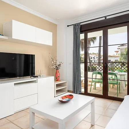 Apartment Coto 6 10 *