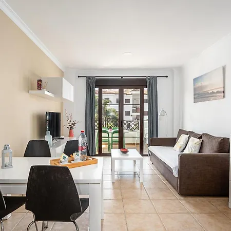 Apartment Coto 6 10 *